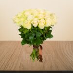 Elegant 25-White Rose Bouquet – Wholesale in Qatar - 10401