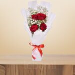 Elegant Red Rose & Gypsophila Bouquet –  Wholesale in Qatar - 1044