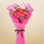 Fuciya Rose & Golden Solidago Bouquet – Wholesale in Qatar - 1414