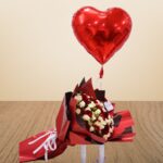 Romantic Rose & Hypricum Floral Arrangement with Heart Balloon – Wholesale in Qatar - 1467